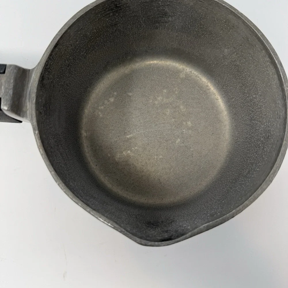VTG Wagner Ware Sidney O Magnalite Sauce Pan 1 1/2 Qt With Lid 4681 1/2 P